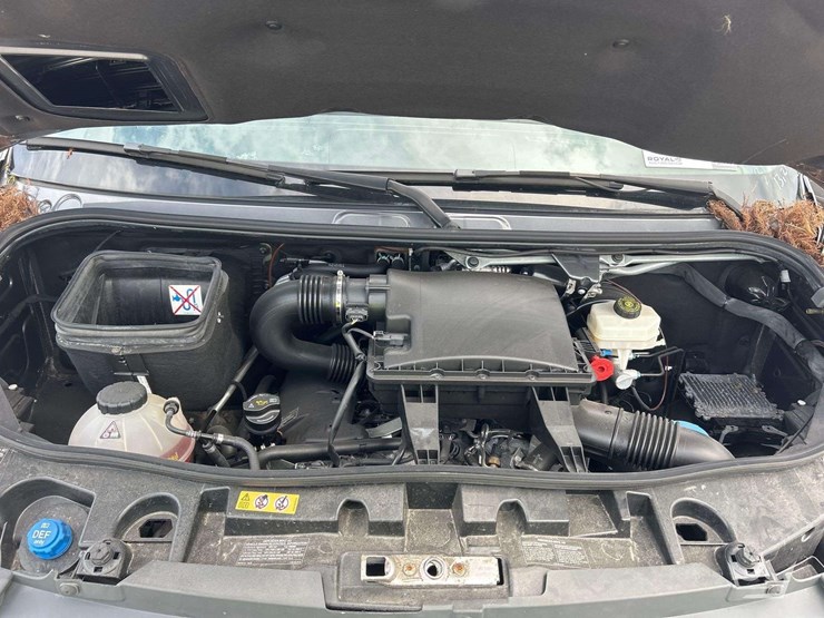 2021-mercedes-benz-sprinter-4500-image-9