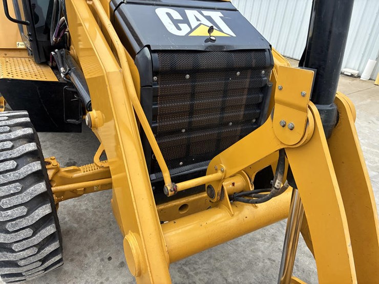 2017-caterpillar-415f2-image-19