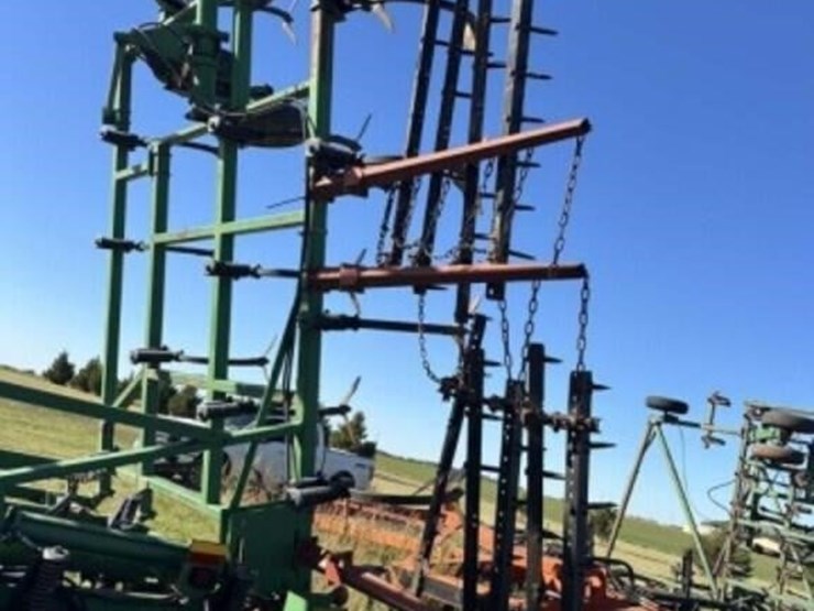 john-deere-680-image-11