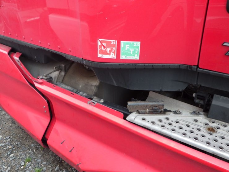 2022-kenworth-t680-image-8