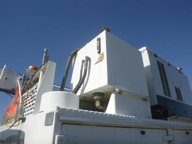 2017-ford-f750-image-21