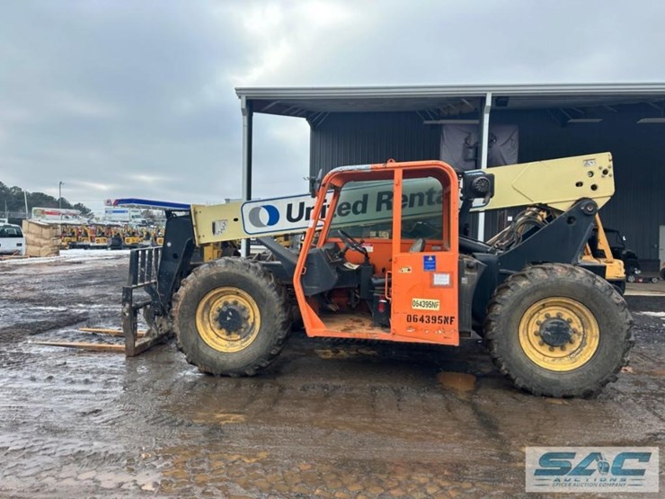 2015-jlg-g6-42a-image-3