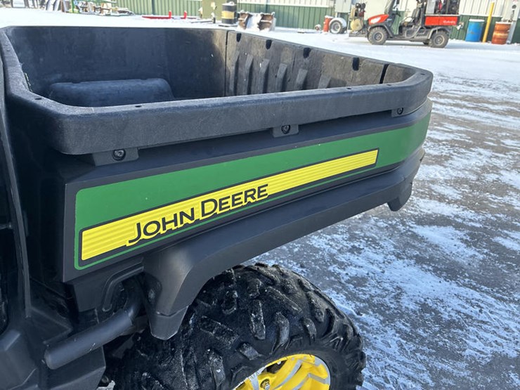 john-deere-gator-image-17