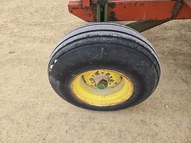 john-deere-1065a-image-7