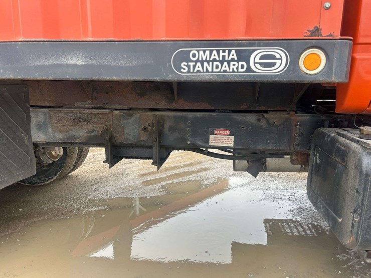 1991-chevy-kodiak-8500-tandem-grain-truck-with-18ft-bed-image-15