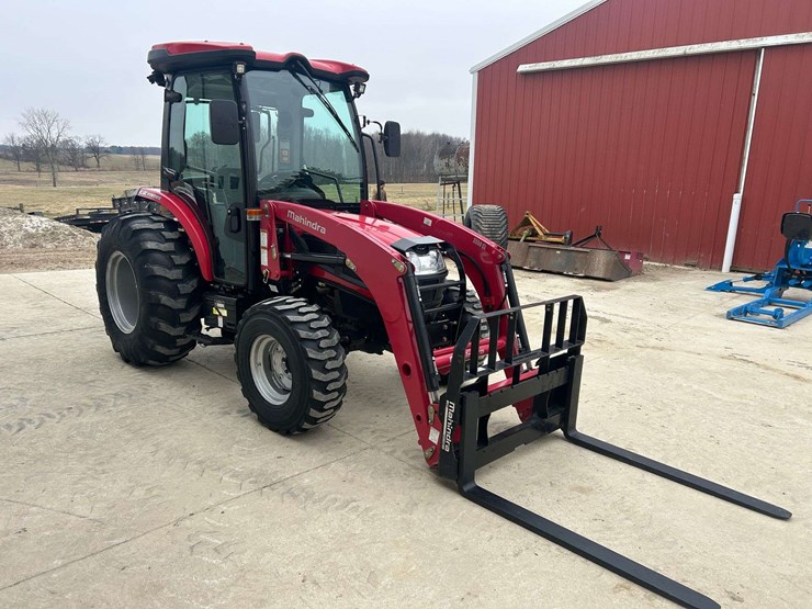 2019-mahindra-3540-hst-image-4