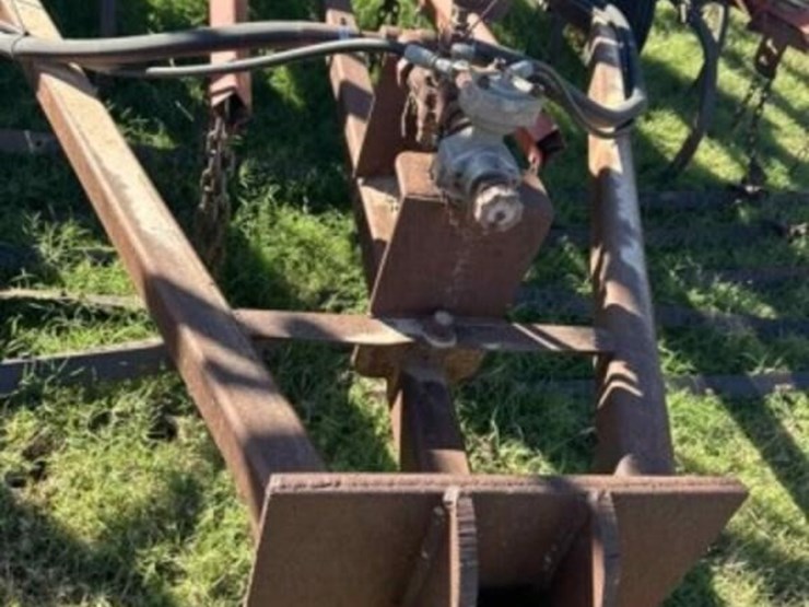 john-deere-680-image-9