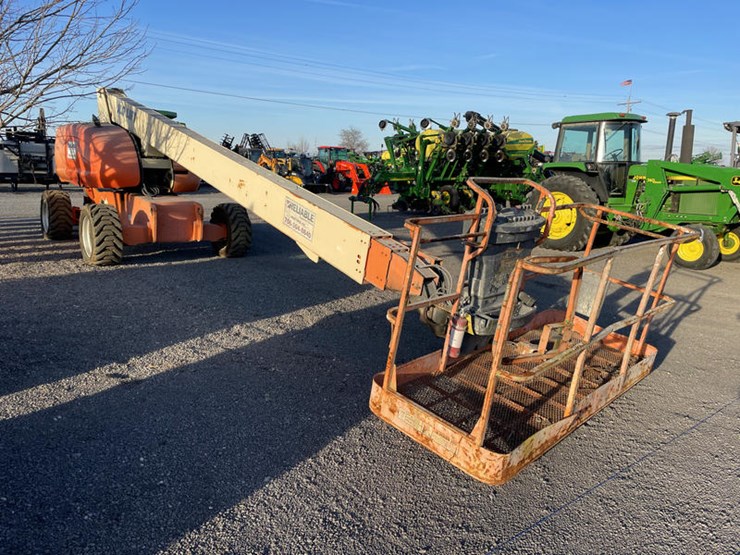 2007-jlg-800s-image-3