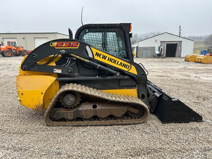 2017-new-holland-c232-image-5