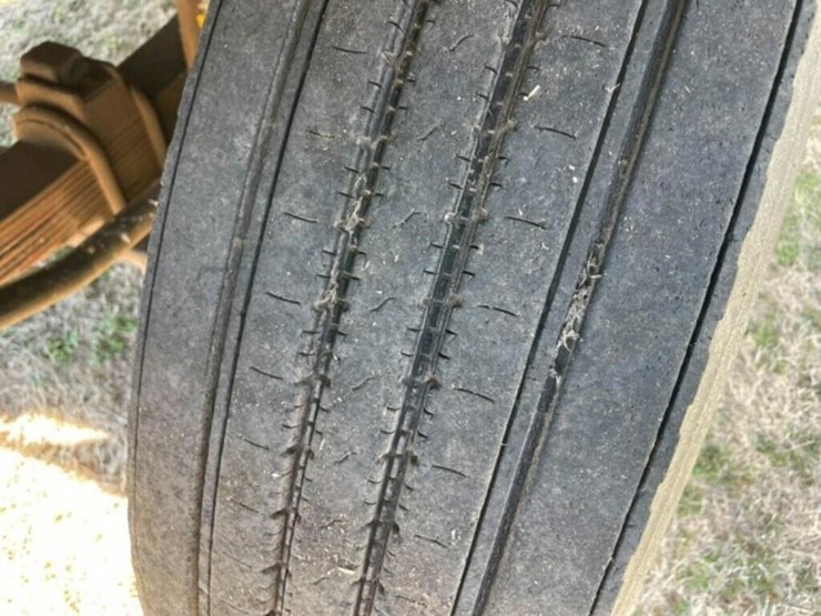 1996-ford-800-image-32