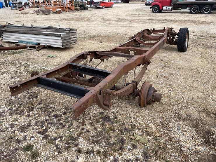 #4254-•-1964-gm-c20-truck-frame-image-4