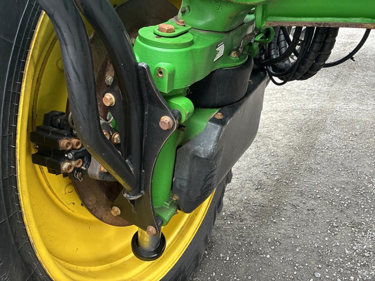 2017-john-deere-r4045-image-18