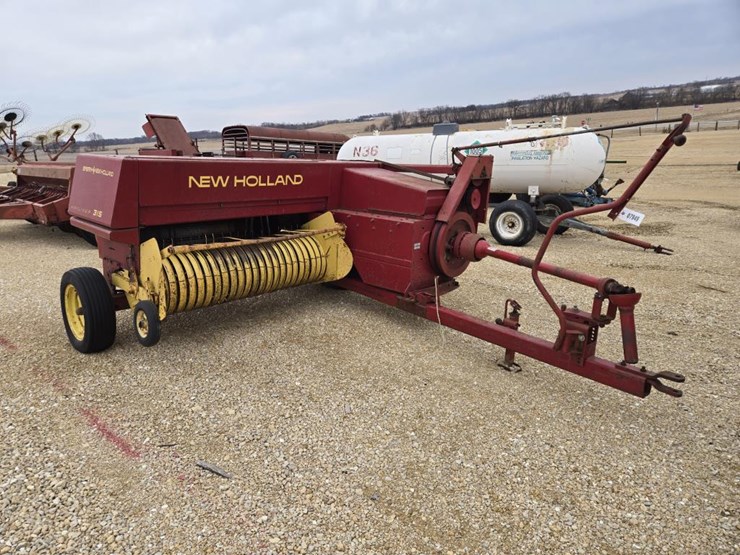 new-holland-315-image-1