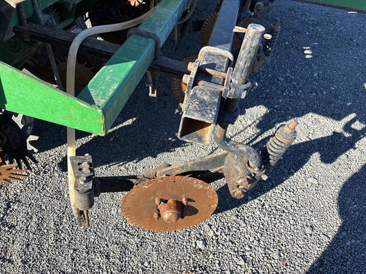 john-deere-7200-image-70