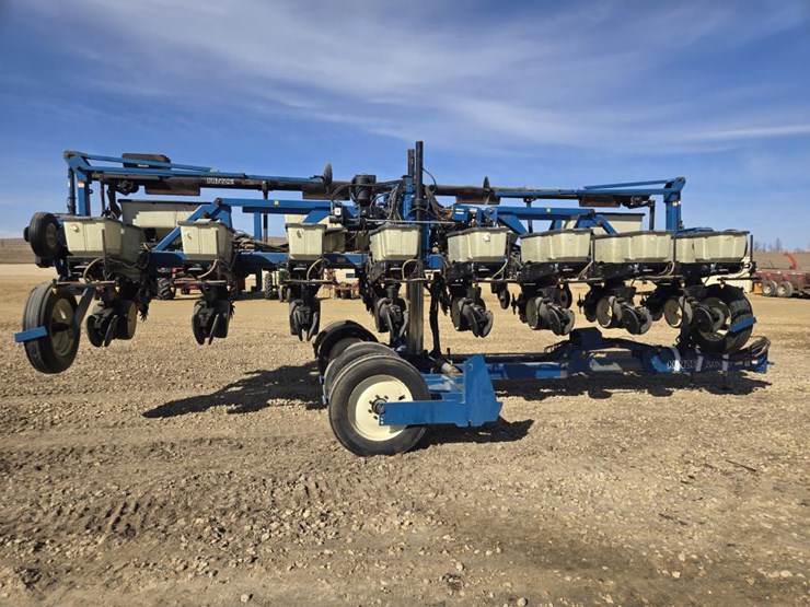 kinze-2600-image-11
