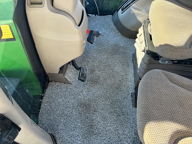 2013-john-deere-9510r-image-79