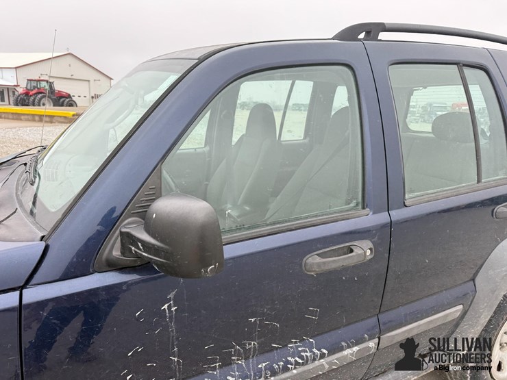 2007-jeep-liberty-image-16