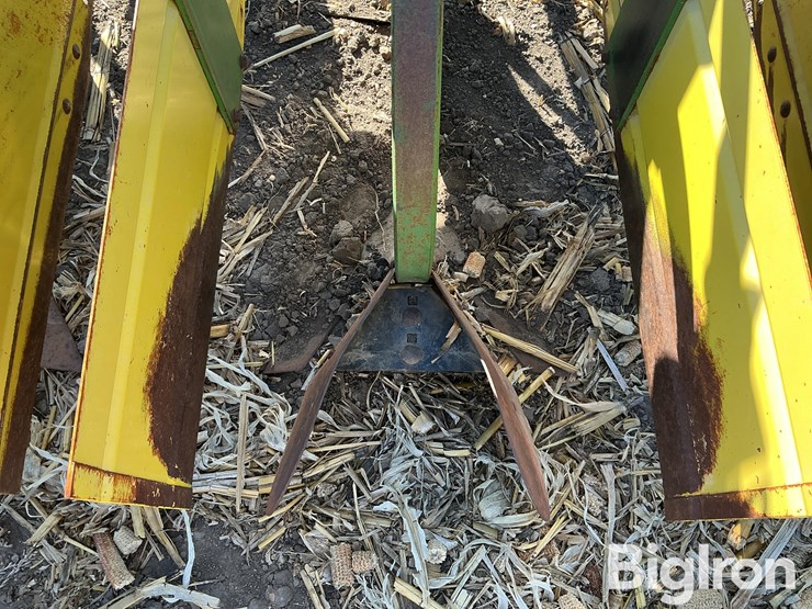 john-deere-885-image-17