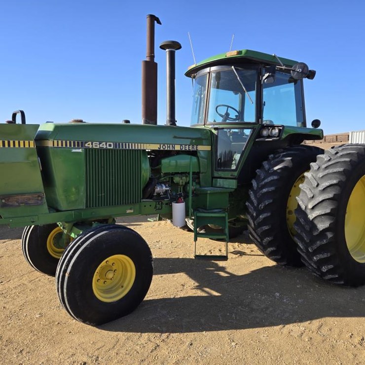 JOHN DEERE 4640
