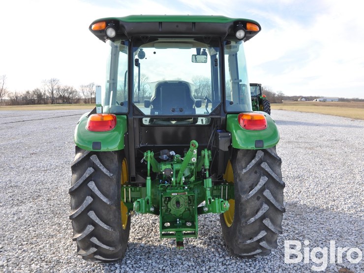 2022-john-deere-5055e-image-6