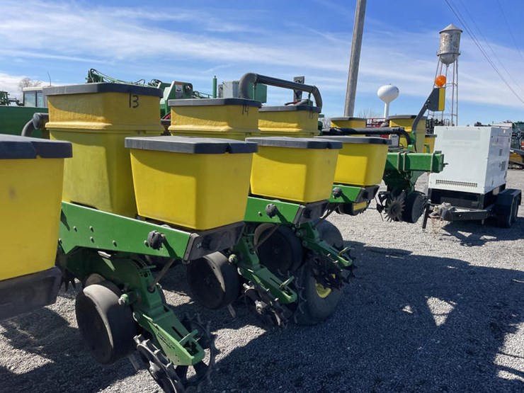 2004-john-deere-db90-image-50