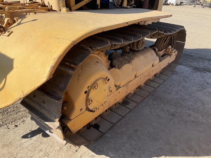caterpillar-d6c-image-11