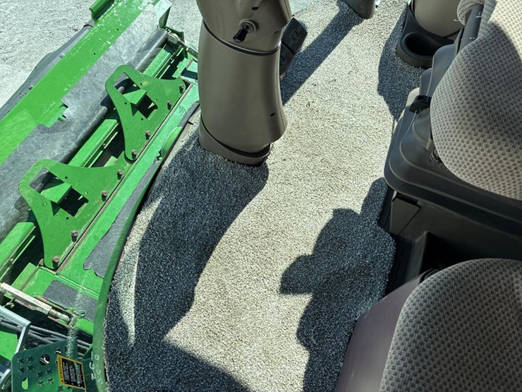 2012-john-deere-s670-image-97