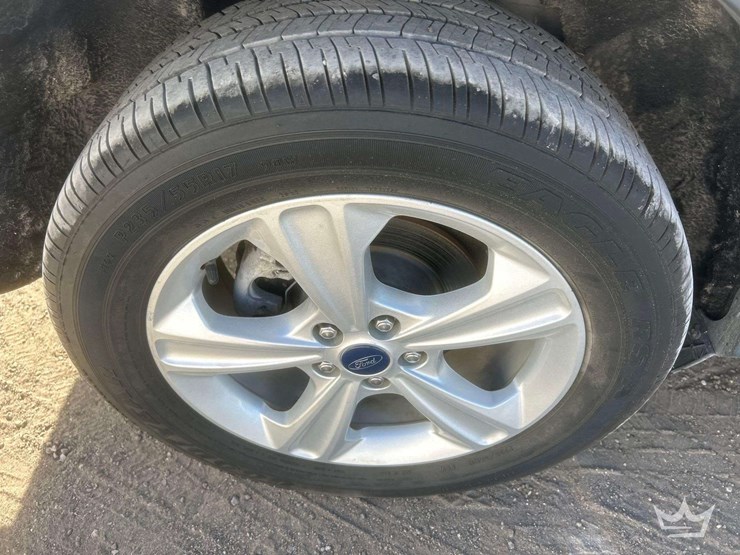 2016-ford-escape-image-29