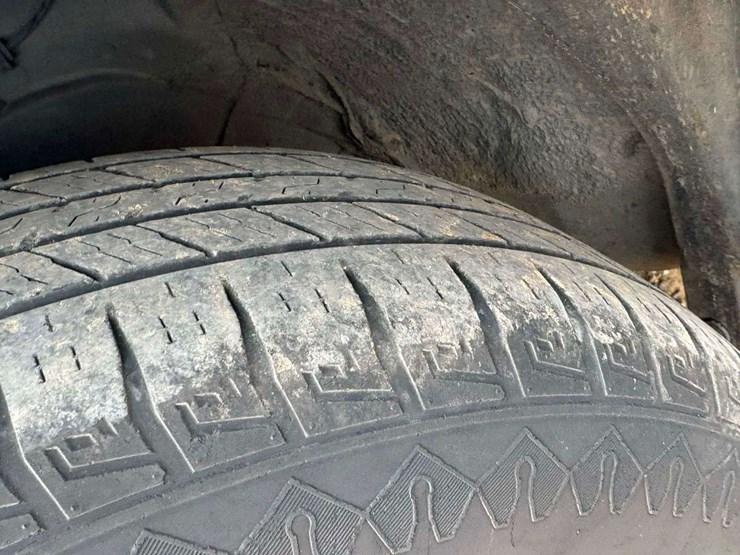 2012-ford-escape-xlt-image-19