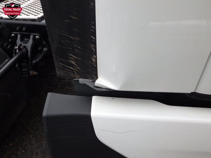 2023-kenworth-t680-image-10