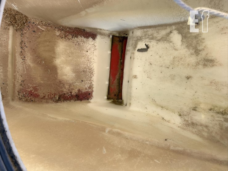 2009-white-8516-image-38