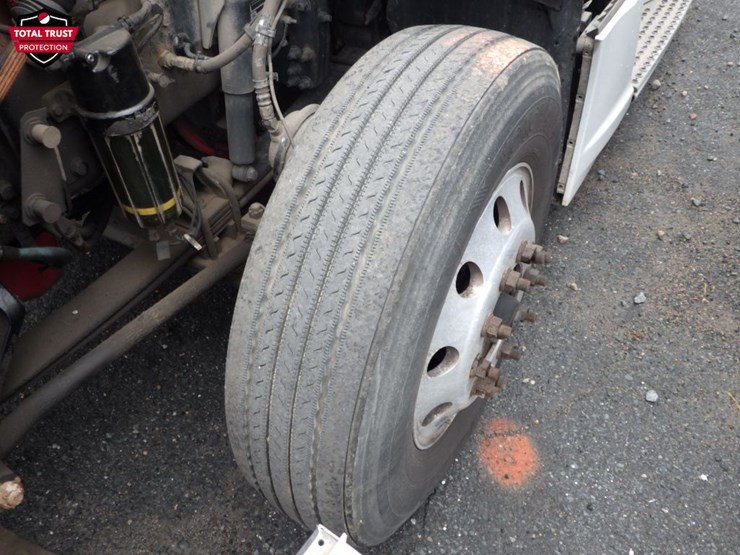 2022-kenworth-t680-image-26