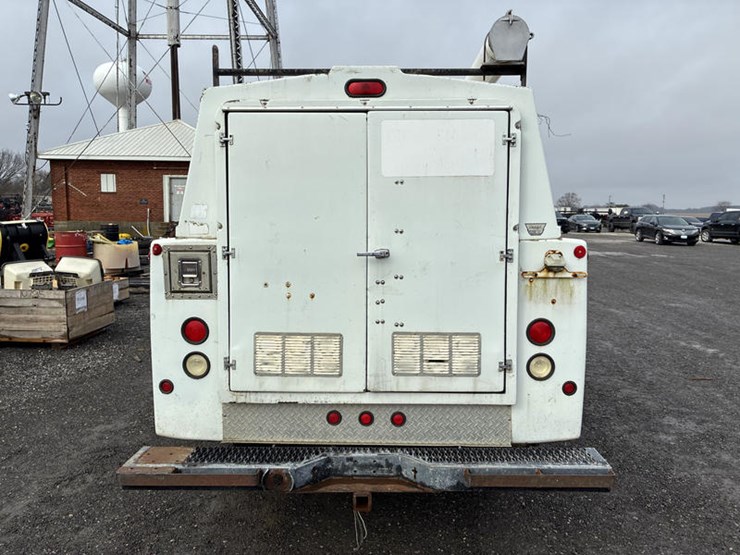 2000-chevrolet-2500-image-16