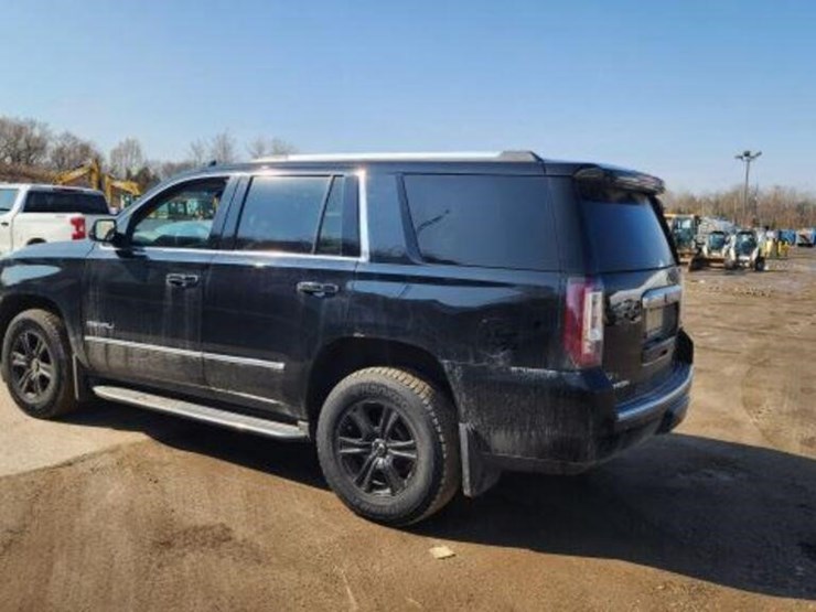 2016-gmc-yukon-denali-image-2