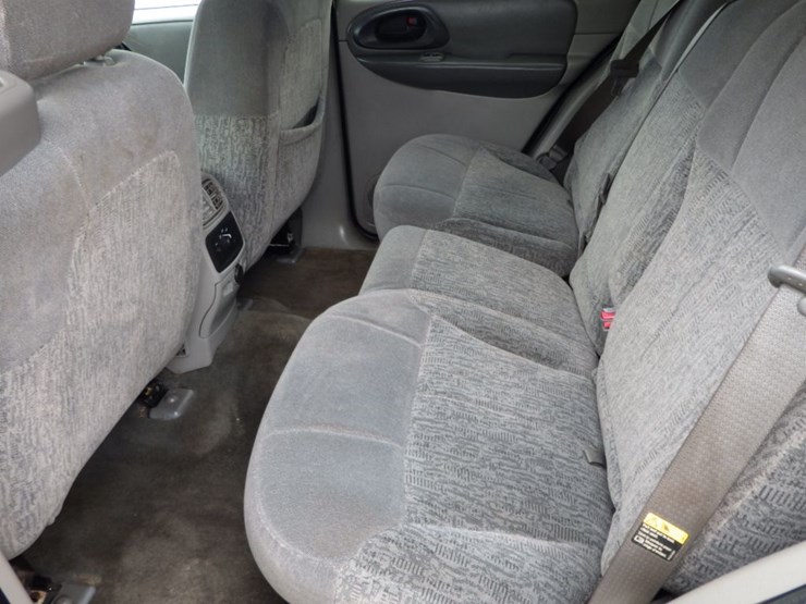 2003-chevrolet-trailblazer-image-14