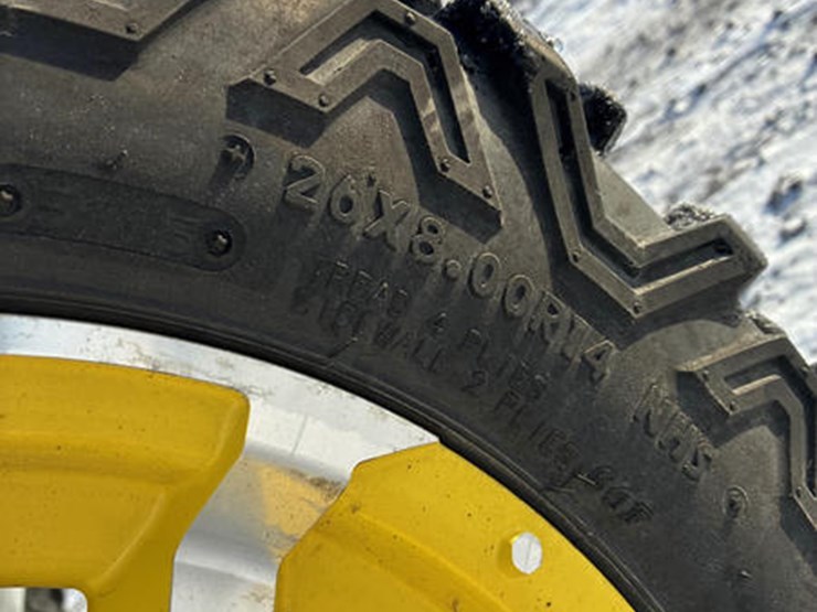 john-deere-gator-image-27