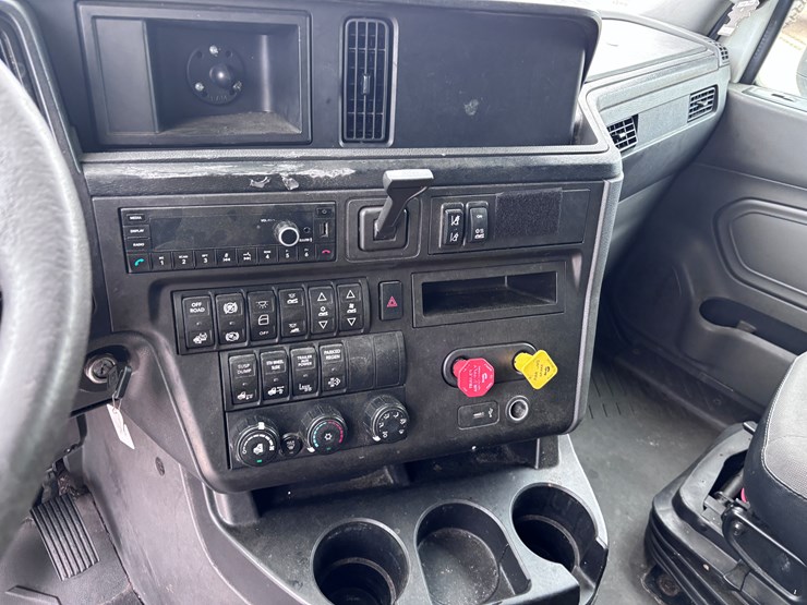 2020-international-lt-image-11