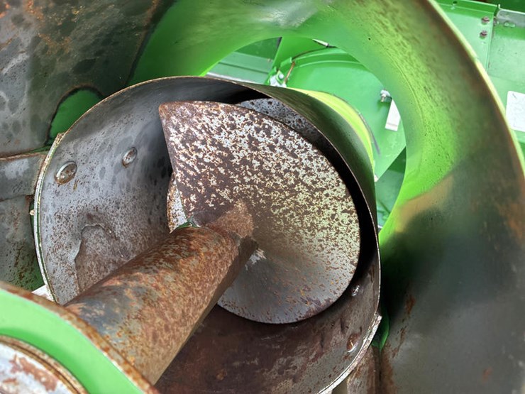 2009-john-deere-9570-sts-image-92