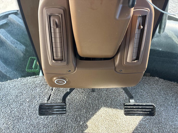 2009-john-deere-9530-image-74