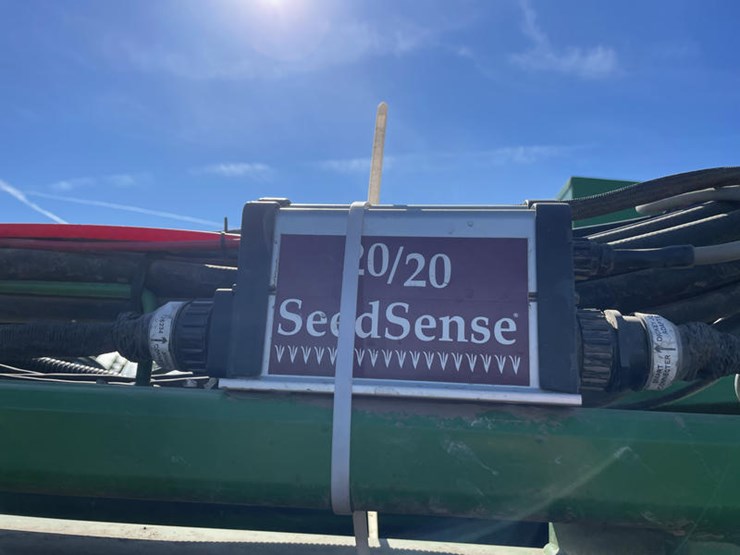 2004-john-deere-db90-image-60