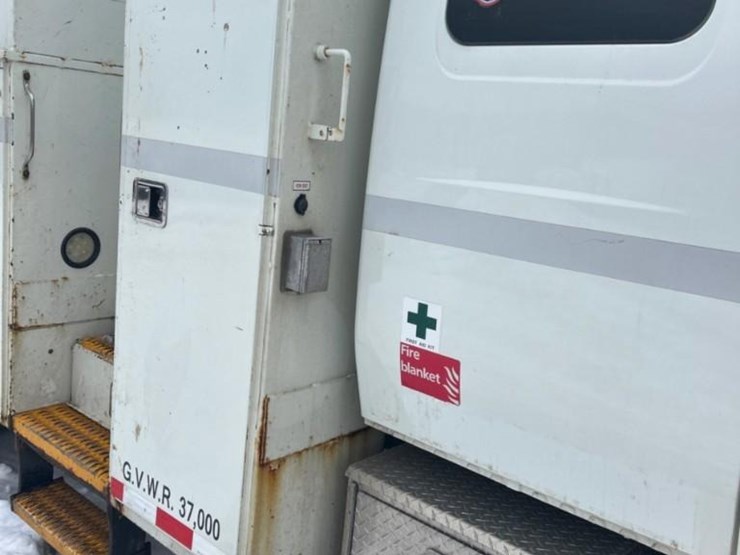 2016-international-durastar-4400-image-60