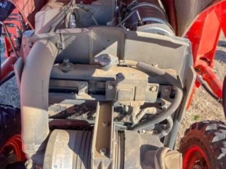 2022-kubota-l3302-image-3