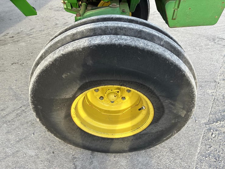 1990-john-deere-4455-image-39