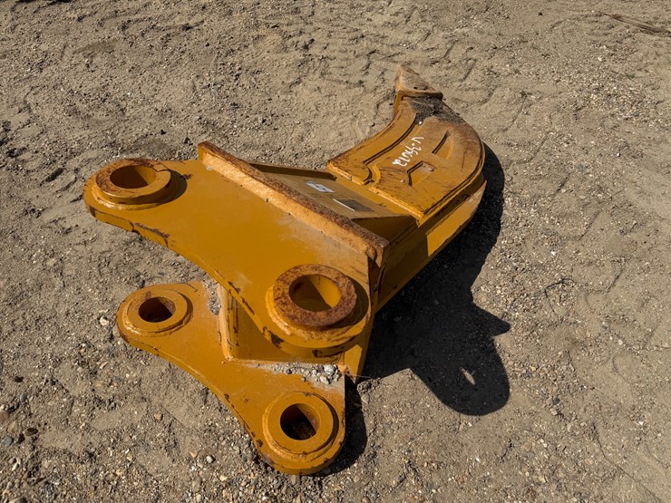 caterpillar-320-image-2