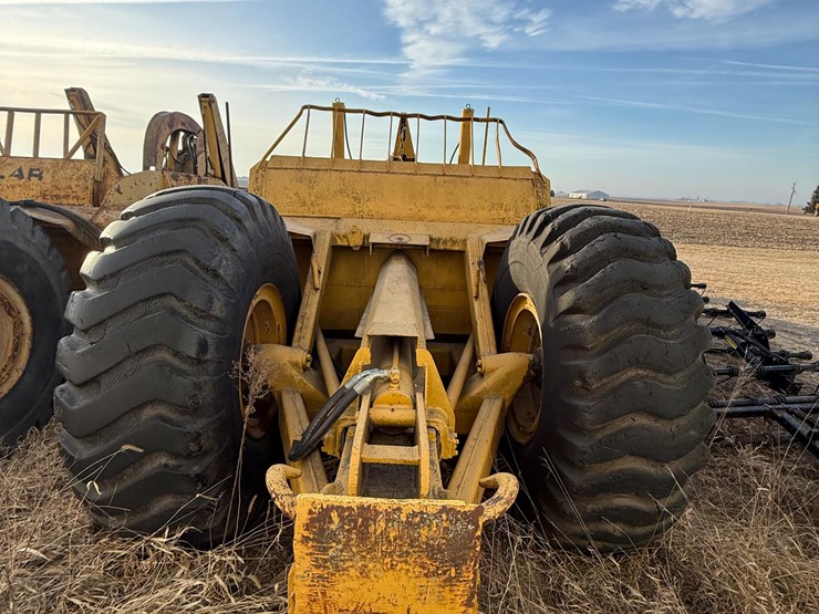 caterpillar-80-image-12