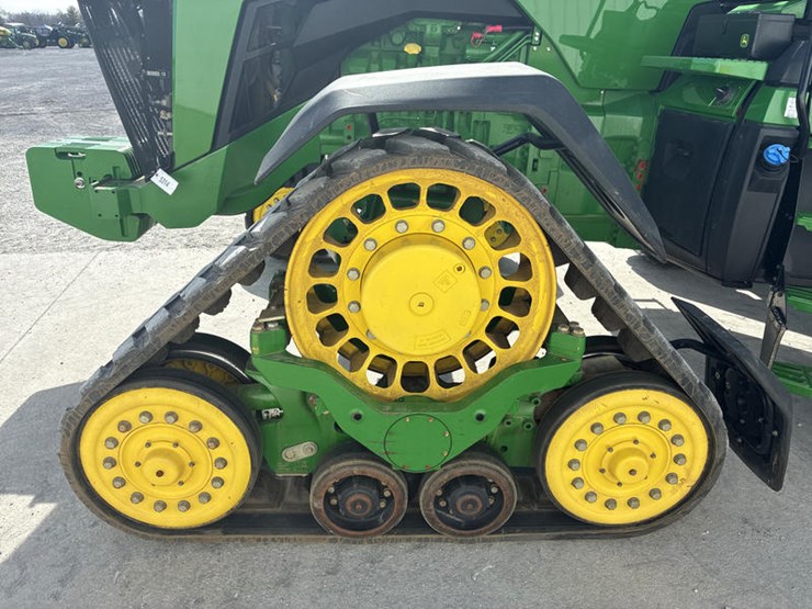 2021-john-deere-8rx-370-image-36