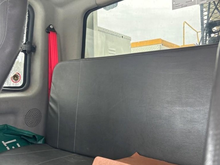 2016-international-durastar-4400-image-59