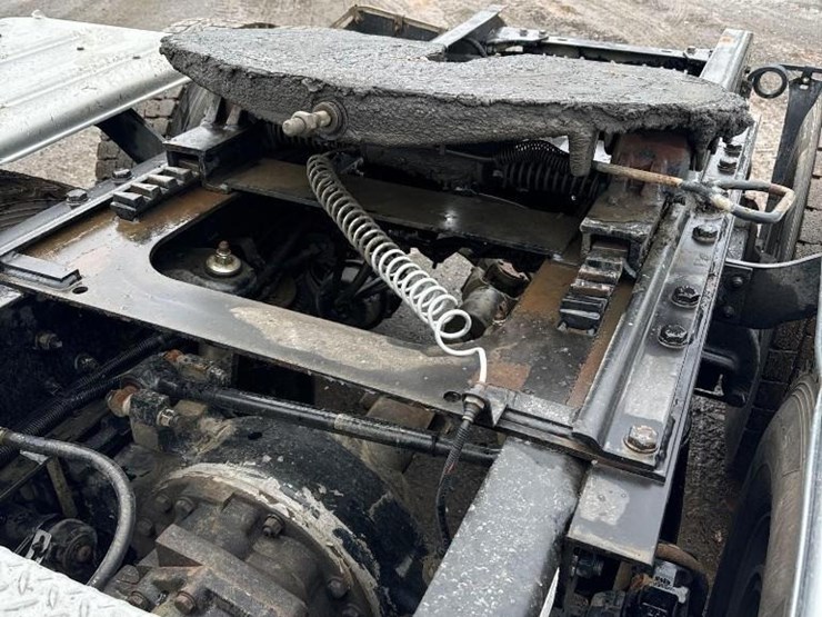 2015-kenworth-t880-image-29