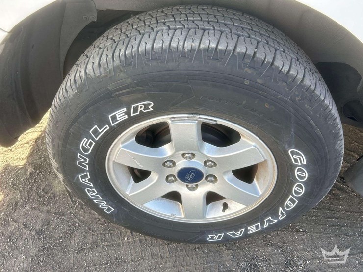 2017-ford-expedition-image-30