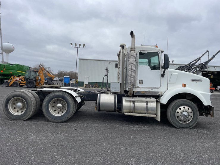 2000-caterpillar-c12-image-27